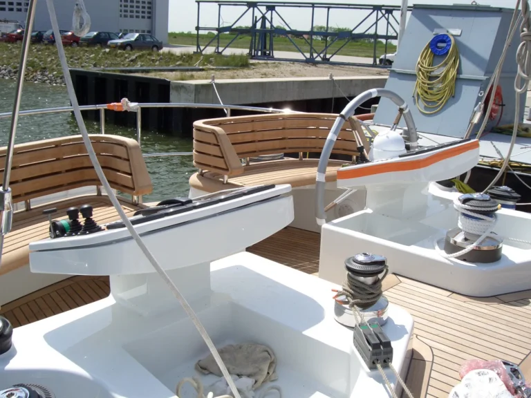 The cockpit and twin helm stations of a modern sailing yacht